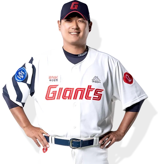 <b>롯데</b> <b>나균안</b> 포수에서 투수로 연패 끊었다 에이스 등극하나... 