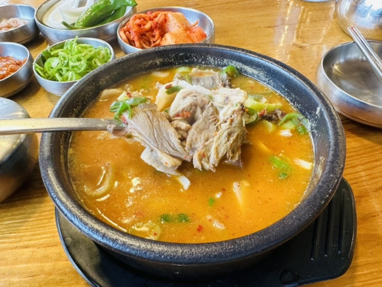  남양주 순대국 맛집. 강창구찹쌀진순대 평내 직영점. 오랜만에 순대 국밥으로 혼밥 하고 온 후기.