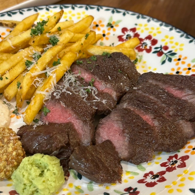  분위기 좋은 홍대, 연남동 파스타 맛집 ‘디어리스트 연남’