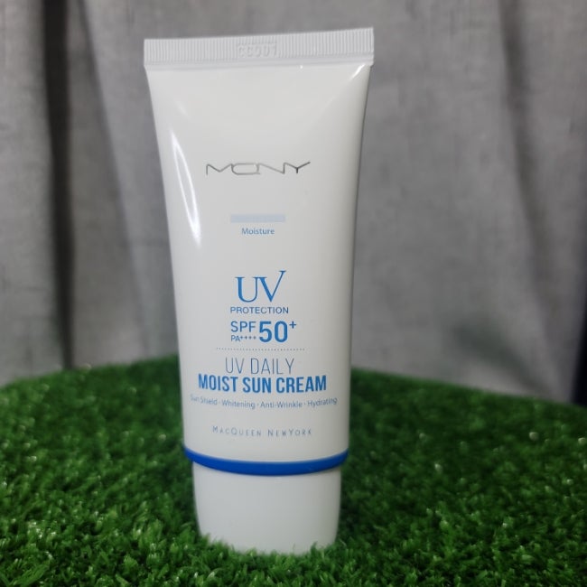촉촉하고 순한 맥퀸뉴욕 UV 데일리 수분 선크림 후기