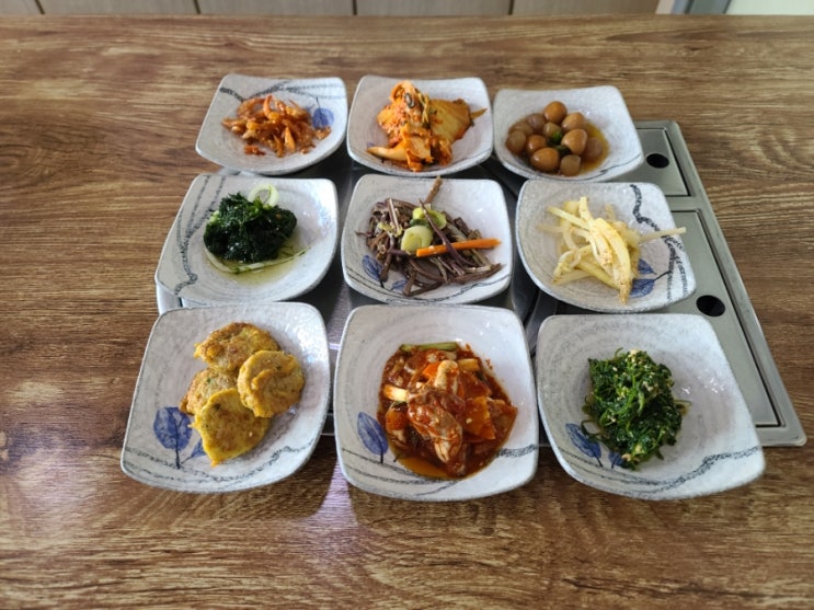  여수 백야도 맛집 백야휴게소식당 백반정식 가성비 좋고 맛있어요.