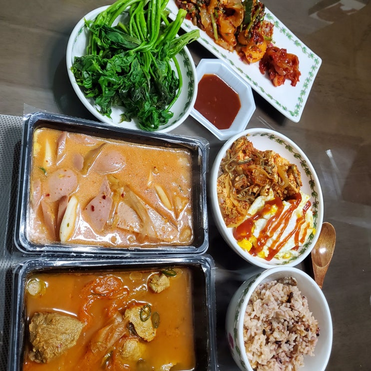 귀찮을때 간편조리식 하나면 밥한공기 뚝딱 "맛&멋" 부대찌개 미쳤다 귀찮을때 간편조리식 하나면 밥한공기 뚝딱 "맛&멋" 부대찌개 미쳤다