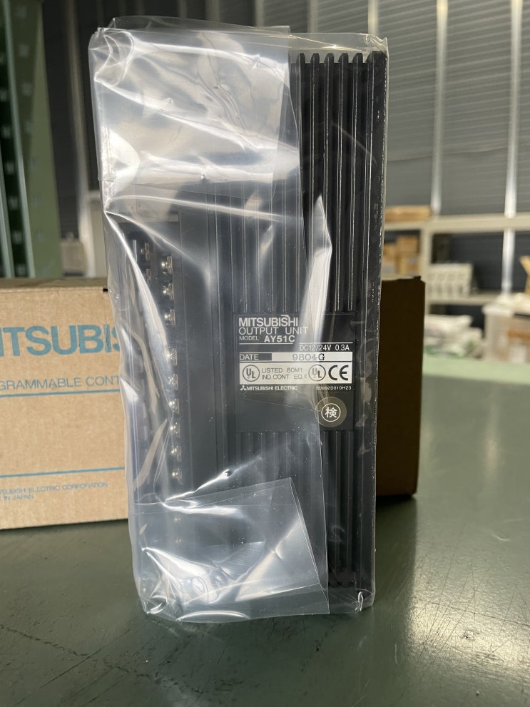 AY51C　MITSUBISHI　PLC　TRIAC OUTPUT UNIT