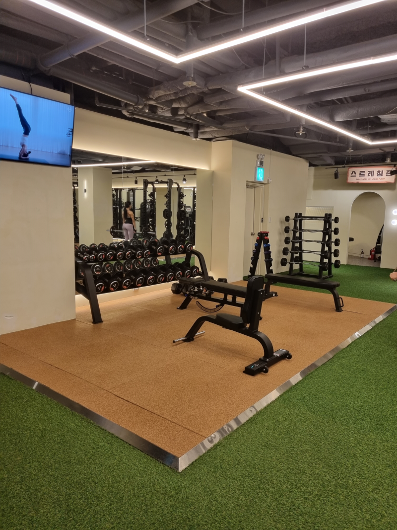 헬스장에서 덤벨로 하는 하체운동! : 네이버 블로그 헬스장에서 덤벨로 하는 하체운동! : 네이버 블로그