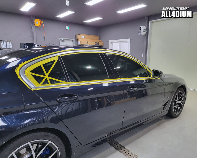 아산 음봉면 / 랩핑 / 5시리즈 창틀, 앞휀다 크롬죽이기 / BMW / 5시리즈 / 5시리즈 (G30)