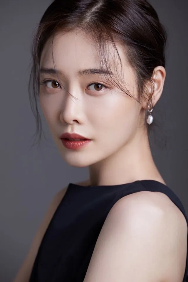 김히어라, <b>신생</b> 그램 <b>엔터</b>테인먼트와 전속계약 /  베이비복스... 