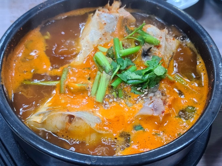  부여 동해안동태찜에서 동태전골, 생태탕 먹었어요.