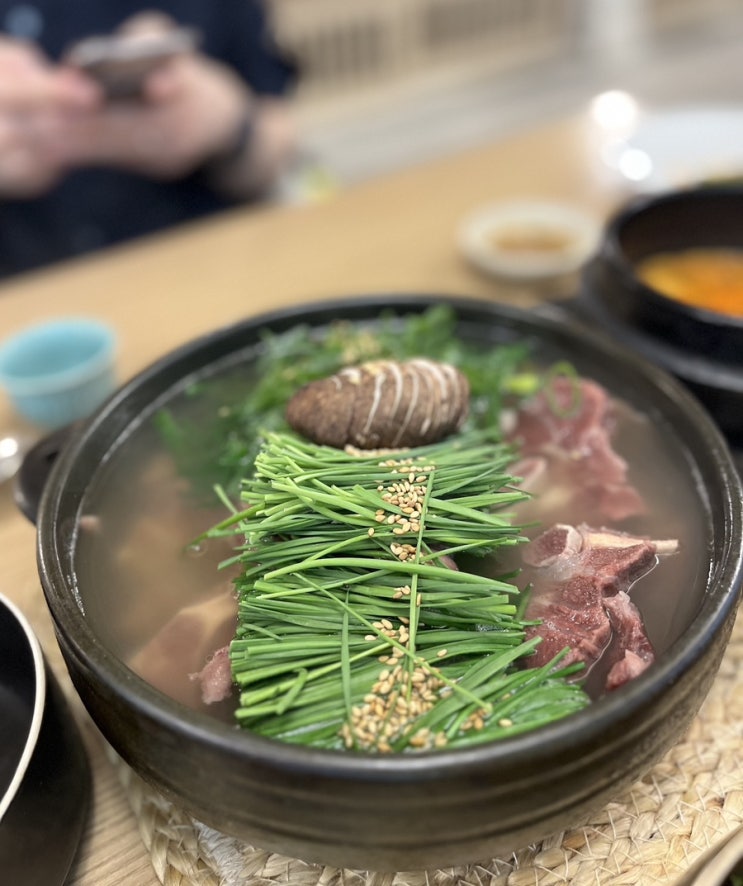  여의도 룸식당 한암동 여의도점 | 가족모임에 한우 수육에 전통주 페어링