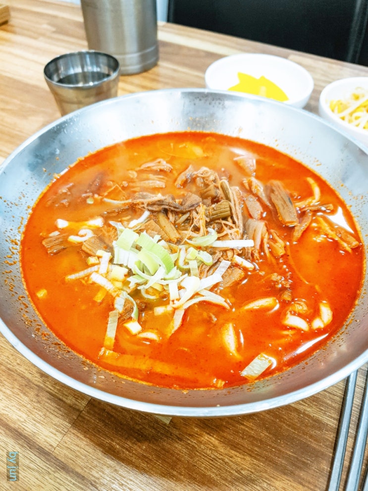  회현역 홍연 - 돌솥비빔밥 먹으러 갔다가 육칼에 반한 곳