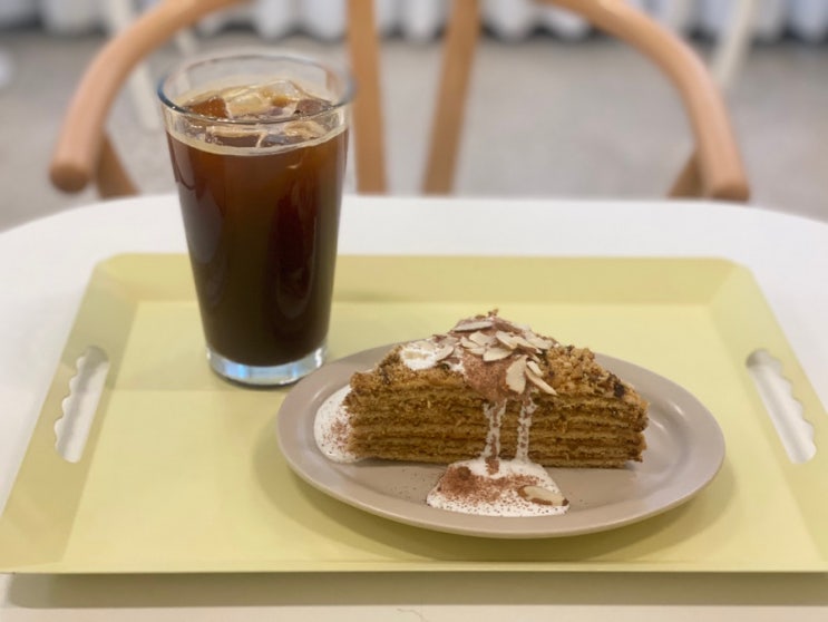  인천 검암동 검바위역 맛있는 타르트 디저트와 조용하고 분위기 좋은 모아카페