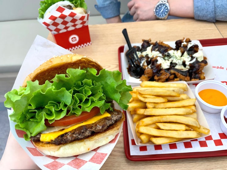 덕천수제버거 왓더버거 너무 맛있어서 킹받네