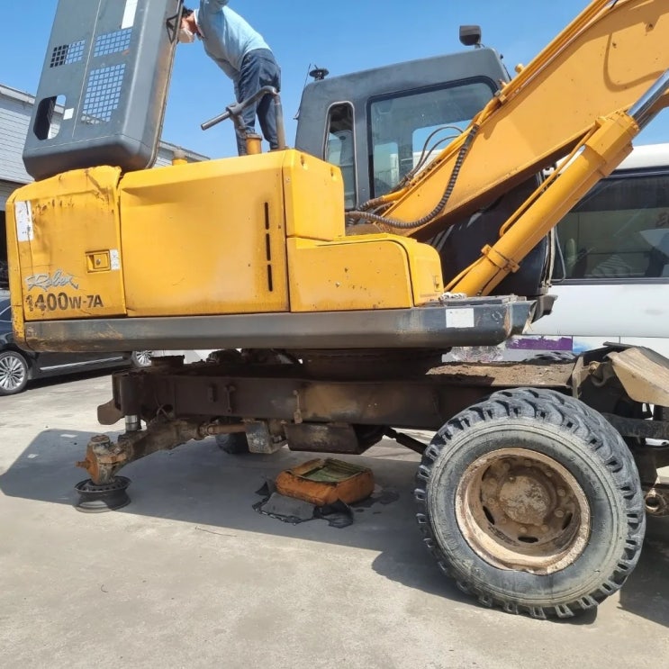 현대 로맥스1400W7A 2008년식 4000만원 판매합니다. 현대 로맥스1400W7A 2008년식 4000만원 판매합니다.