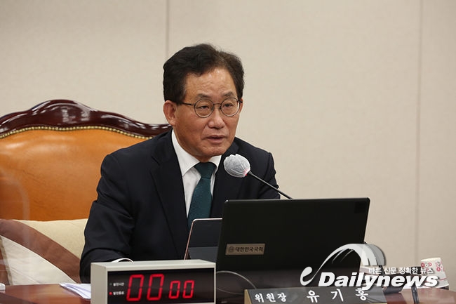 <b>정순신</b> 자녀 학교폭력 <b>청문회</b>, <b>정순신</b> 증인 등 ‘<b>불출석</b>... 