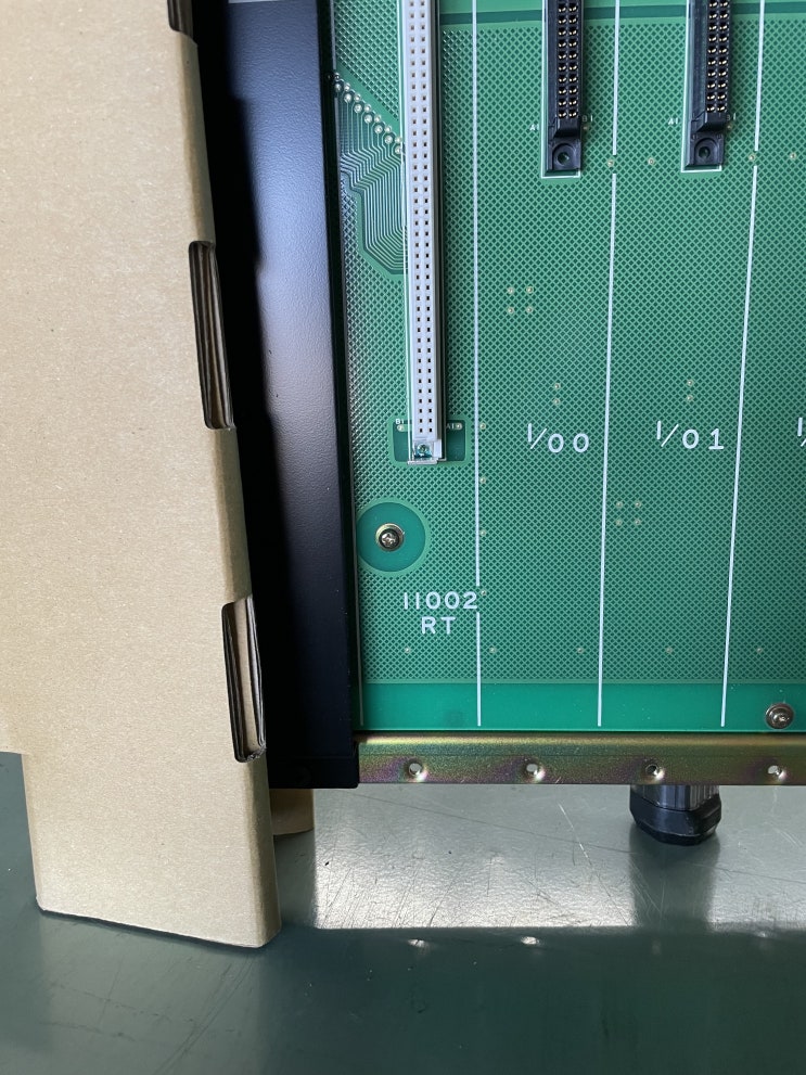  C500-BI051　OMRON　PLC　BASE UNIT