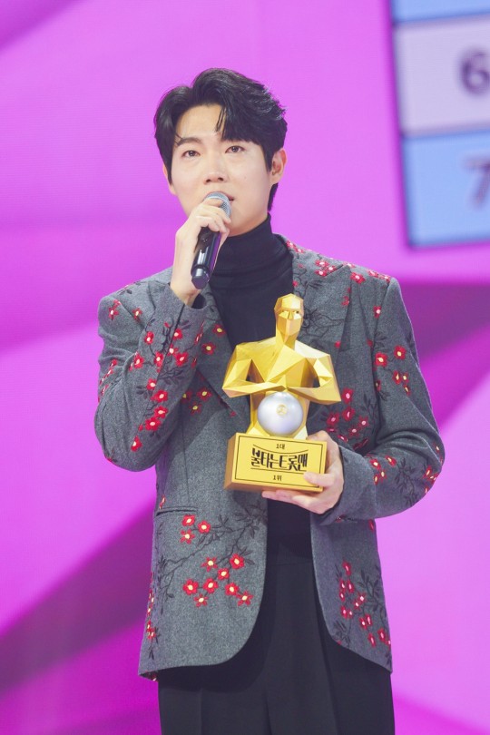 '불트 1위' 손태진, "이제 갈아 탈래요" 국민가수로 도약이 기대되는 이유 '불트 1위' 손태진, "이제 갈아 탈래요" 국민가수로 도약이 기대되는 이유