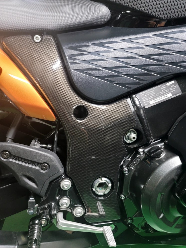  GSX-1300R 하야부사 2022 - 순정차대커버 및 스텝교환