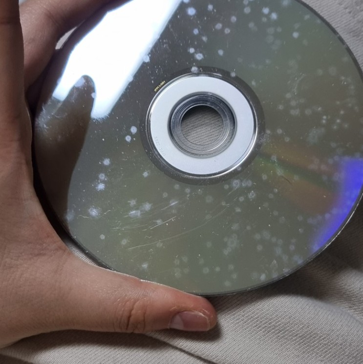 cd 곰팡이 cd 재생 안됨 먼지없애는 방법