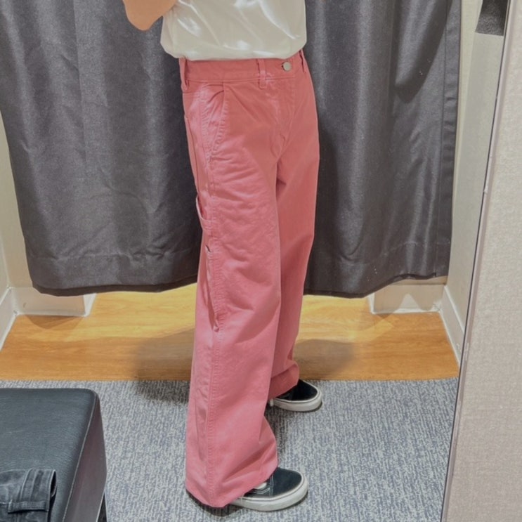 유니클로 JW앤더슨 이지페인터팬츠 핑크진 ㅣ 핑크바지코디 유니클로 JW앤더슨 이지페인터팬츠 핑크진 ㅣ 핑크바지코디