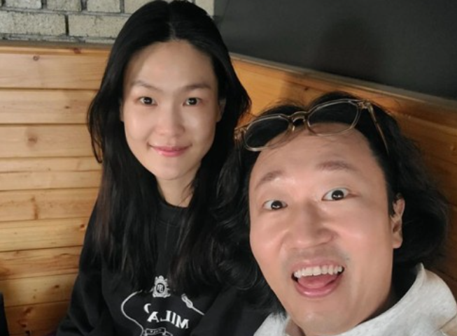 '전수민' 김경진, 가게 전기세 미납에 걱정 쇄도했지만.."생활고까지는 아냐" '전수민' 김경진, 가게 전기세 미납에 걱정 쇄도했지만.."생활고까지는 아냐"