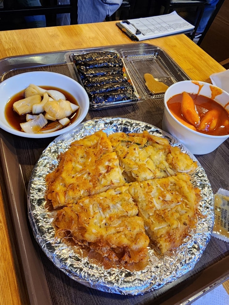  서울 광장시장 먹거리 우연히 들어간 모녀김밥 내돈내산 후기