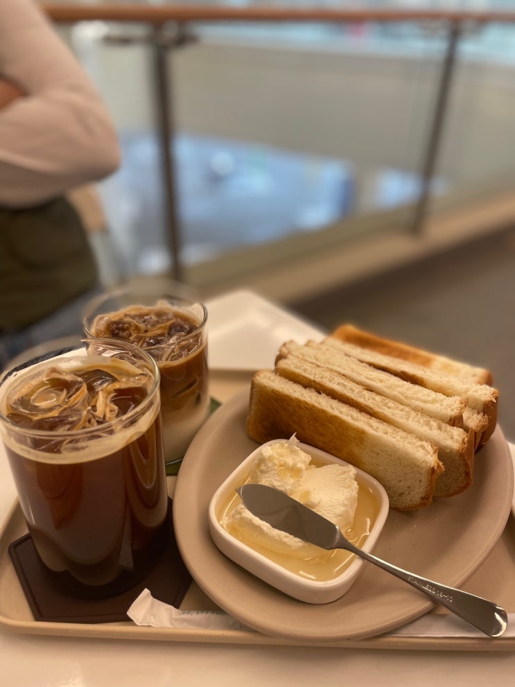  [광교중앙역카페] 다음엔 소금빵 포장해야겠다고 다짐, 카페오레
