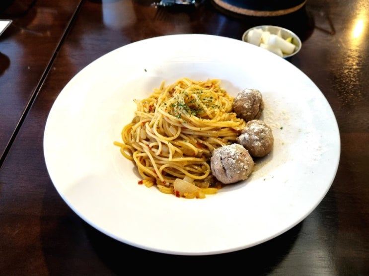  엔초비 파스타가 맛있는 식당 [서울미트볼 선유도]