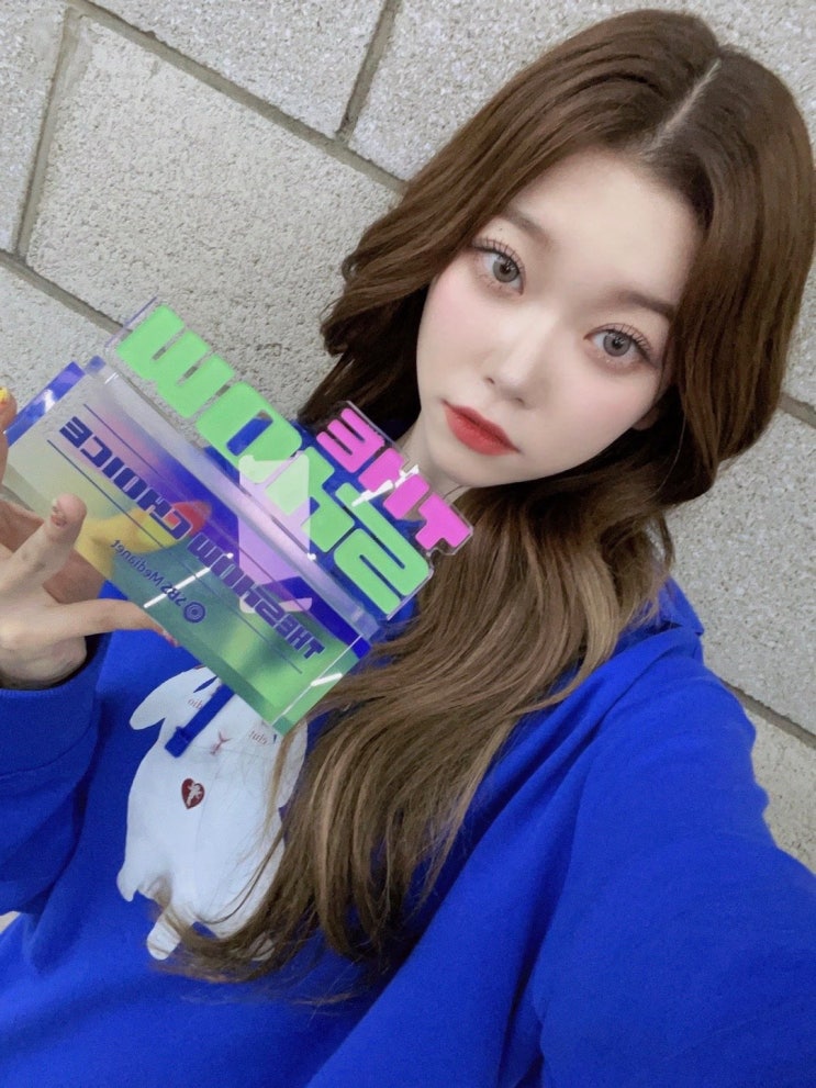  빌리 츠키 파란색 토끼 후드티
