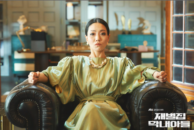  구슬들이 알아서 정렬하듯 꿰맞춰지는 순간을 준비하며 기다리다, 배우 김신록