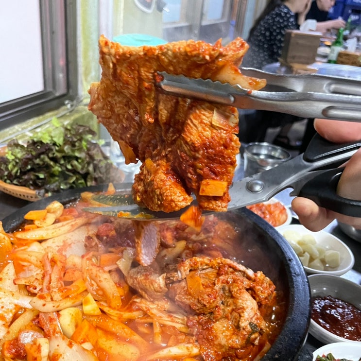  강릉여행 현지인맛집 빨간삼겹살, 삼겹살은없고 엄청난 갈비찜이있는 존맛집