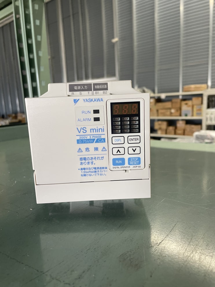  CIMR-XCAA20P7　YASKAWA　INVERTER