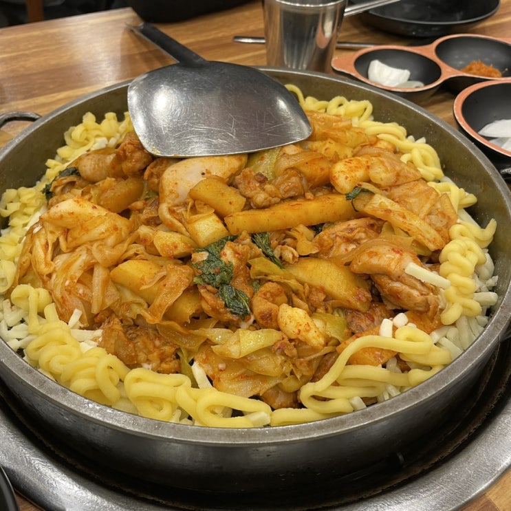  구파발에서 닭갈비 먹었다