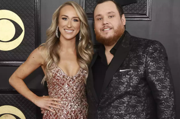 Luke Combs, 히트곡 'Hurricane'에서 영감을 받아 상징적인 내슈빌 공연장을 자신의 모습으로 재브랜드화할 계획(단종) Luke Combs, 히트곡 'Hurricane'에서 영감을 받아 상징적인 내슈빌 공연장을 자신의 모습으로 재브랜드화할 계획(단종)