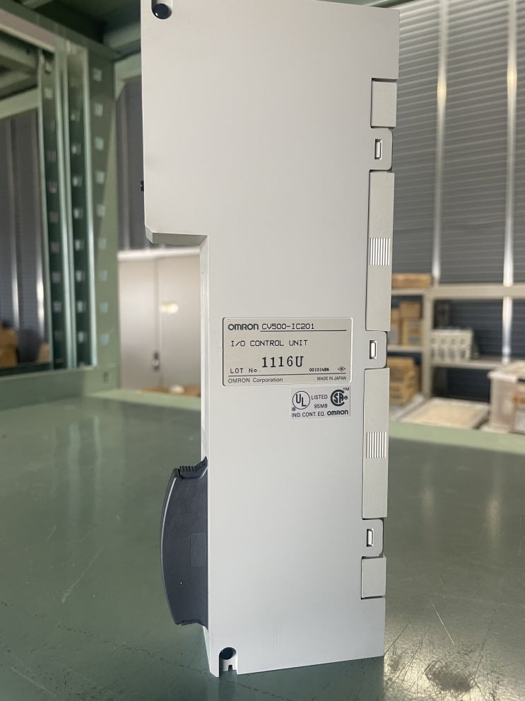  CV500-IC201　OMRON　PLC　I/O CONTORL UNIT