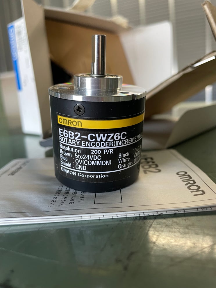  E6B2-CWZ6C　OMRON　INCREMENTAL ROTARY ENCODER