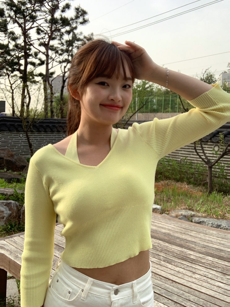 뮬라웨어 애슬레저 롱슬리브 데일리룩 니트 <b>청순가련</b>