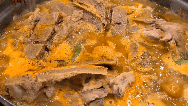 고기양이 엄청많아 서현역 맛집 감자탕 볶음밥 뼈해장국 혼밥