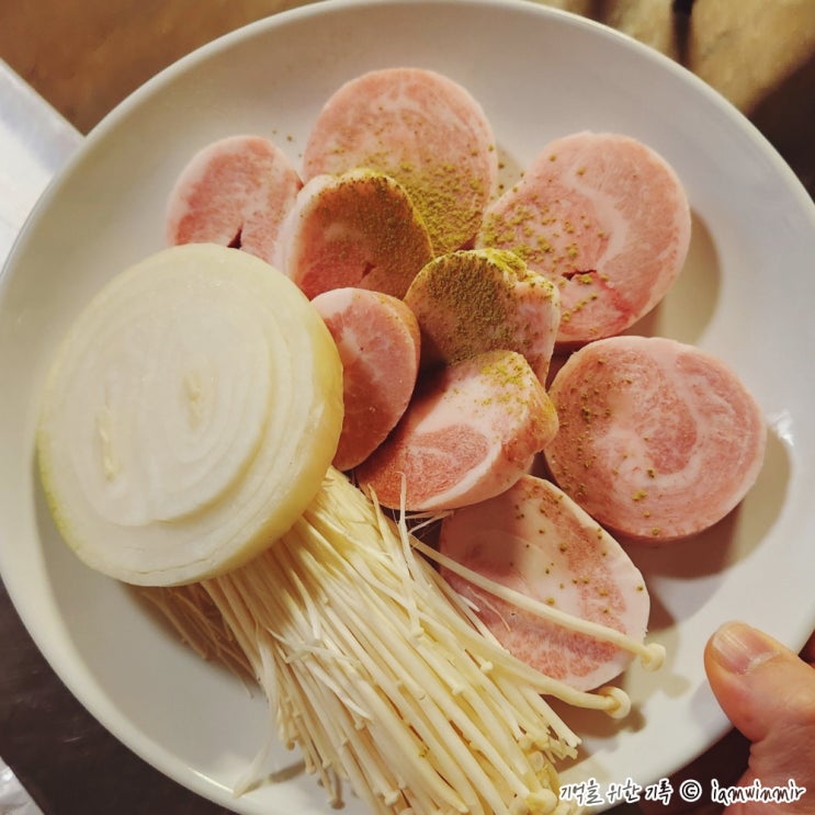 청파동 숙대입구역 알고 보니 항정살 with 비빔 수제비 상록수