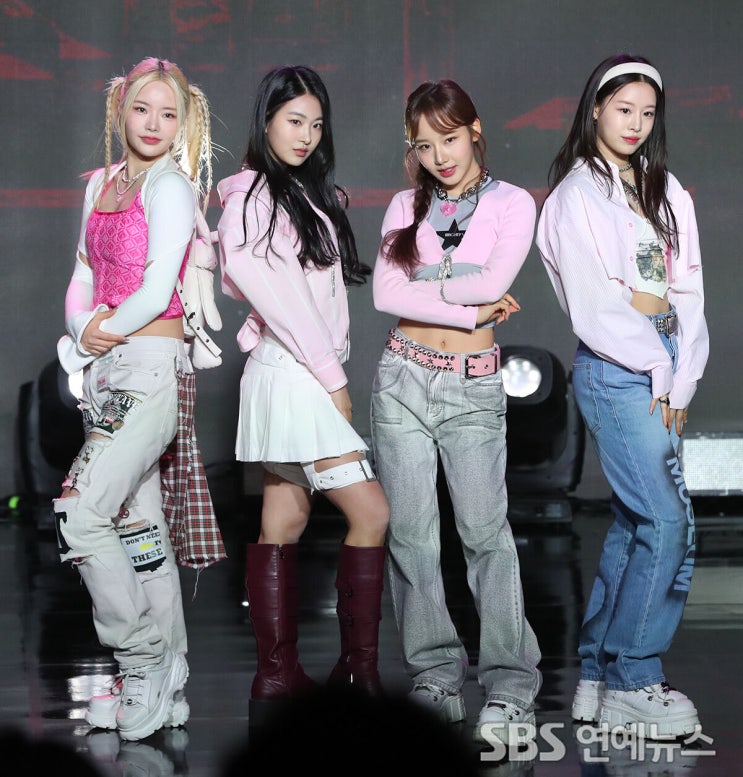 "빌보드 씹어먹네" 피프티피프트, 이제 시작이라 생각...빌보드 핫100 오른 비결은 "진정성" (포토) "빌보드 씹어먹네" 피프티피프트, 이제 시작이라 생각...빌보드 핫100 오른 비결은 "진정성" (포토)