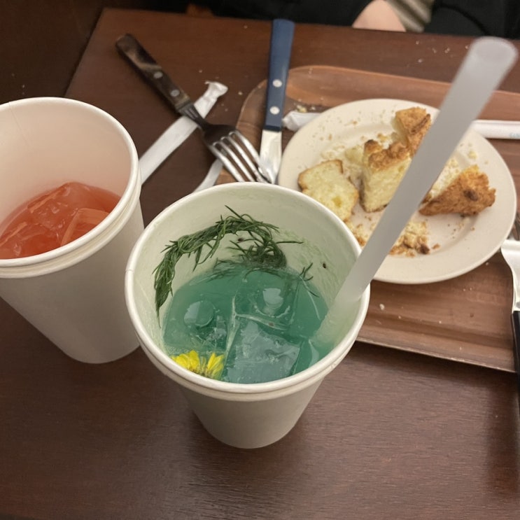  엔다이브가 이태원에서 제일 좋은 카페임 스콘 맛있어