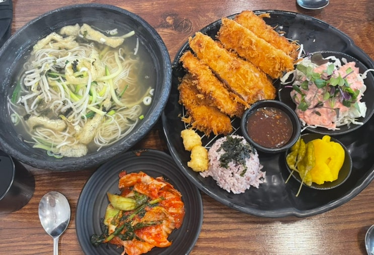  이천 송정동 멸치국시와돈까스 본점 추울 땐 국수 한 그릇