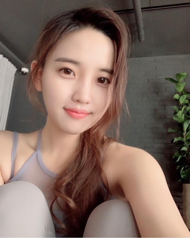 "남자배우랑 썸타려고.." 김정원 아나운서, 아나운서·기상캐스터·리포터 등 다양한 직업에 도전 "남자배우랑 썸타려고.." 김정원 아나운서, 아나운서·기상캐스터·리포터 등 다양한 직업에 도전