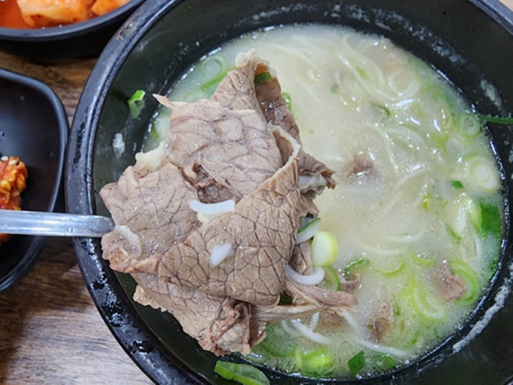  24시간 사골로 우려낸 찐 육수 신단 곰탕 추천, 일동레이크cc맛집
