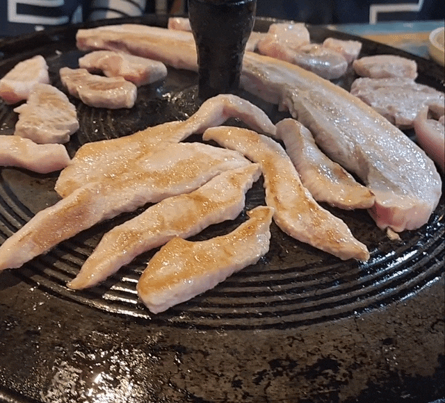  [수원/영화동] 솥뚜껑위에 구워먹는 삼겹살 맛나구나~