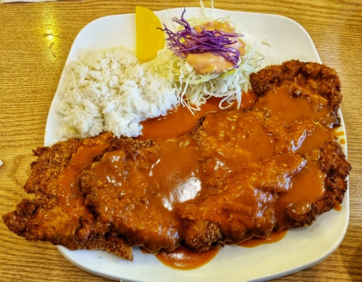  부산 만덕 어마어마한 크기의 돈까스 맛집:: 박용채의 대박터진 돈까스