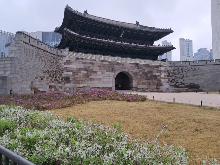 서울 숭례문: 국보1호, 잿더미 위에 다시 지어진 숭례문