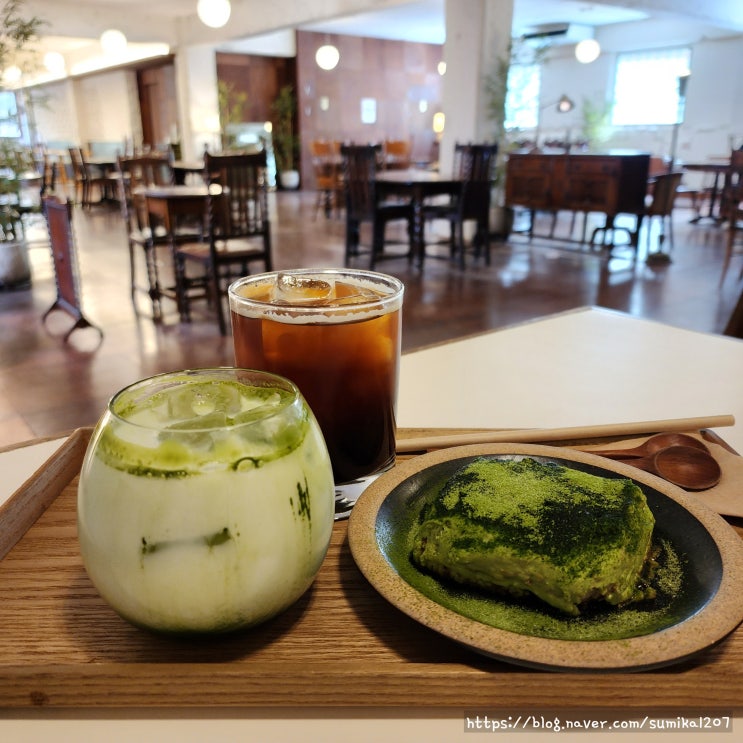명동 맛집 가배도 일본식 카페 말차라떼 말차티라미수 명동 맛집 가배도 일본식 카페 말차라떼 말차티라미수
