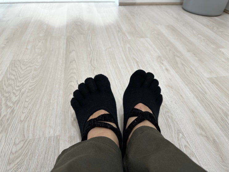  다음부턴 남성용 필라테스 양말을 ···