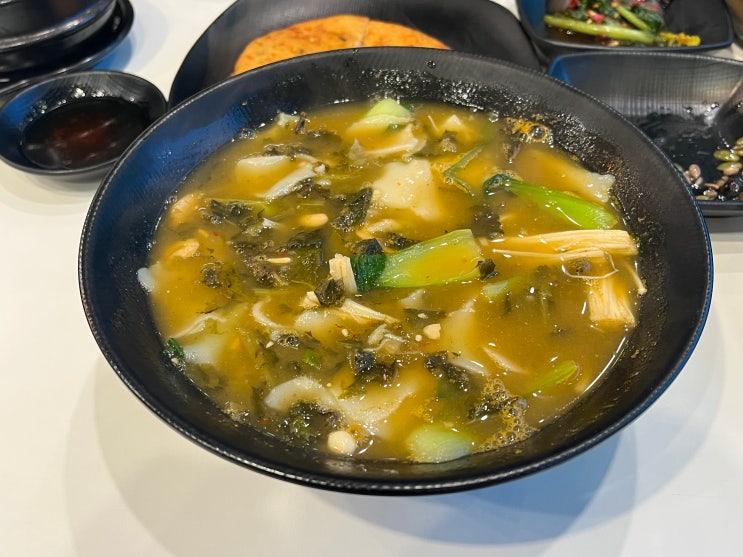 평택 비전동 시래기 수제비가 맛있는 '섶길보리밥'