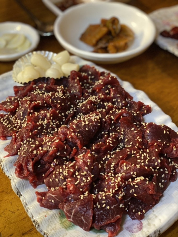  광주 생고기 생고기비빔밥 찐맛집 , 밤실마을