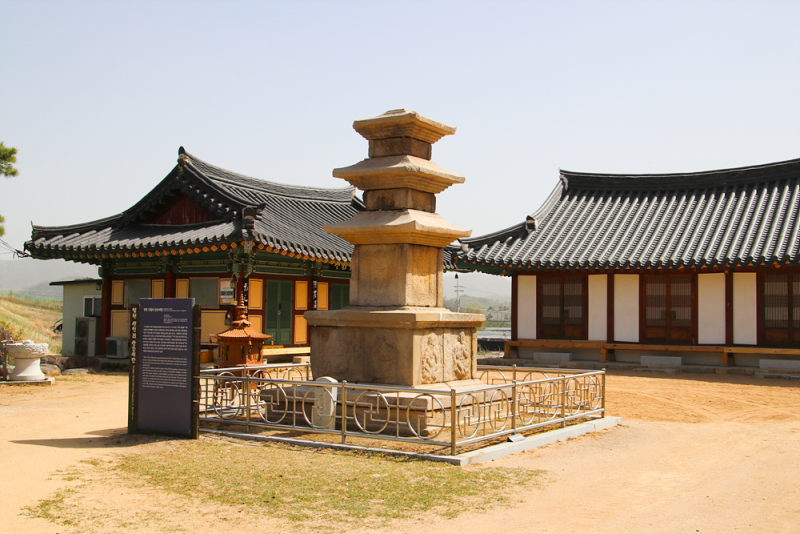 영천 문화재 여행 / 통일신라시대 신월리 삼층석탑 : 네이버 블로그